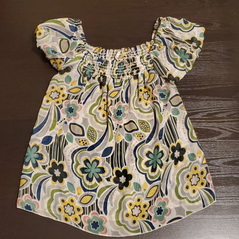 Loveholic blouse size medium